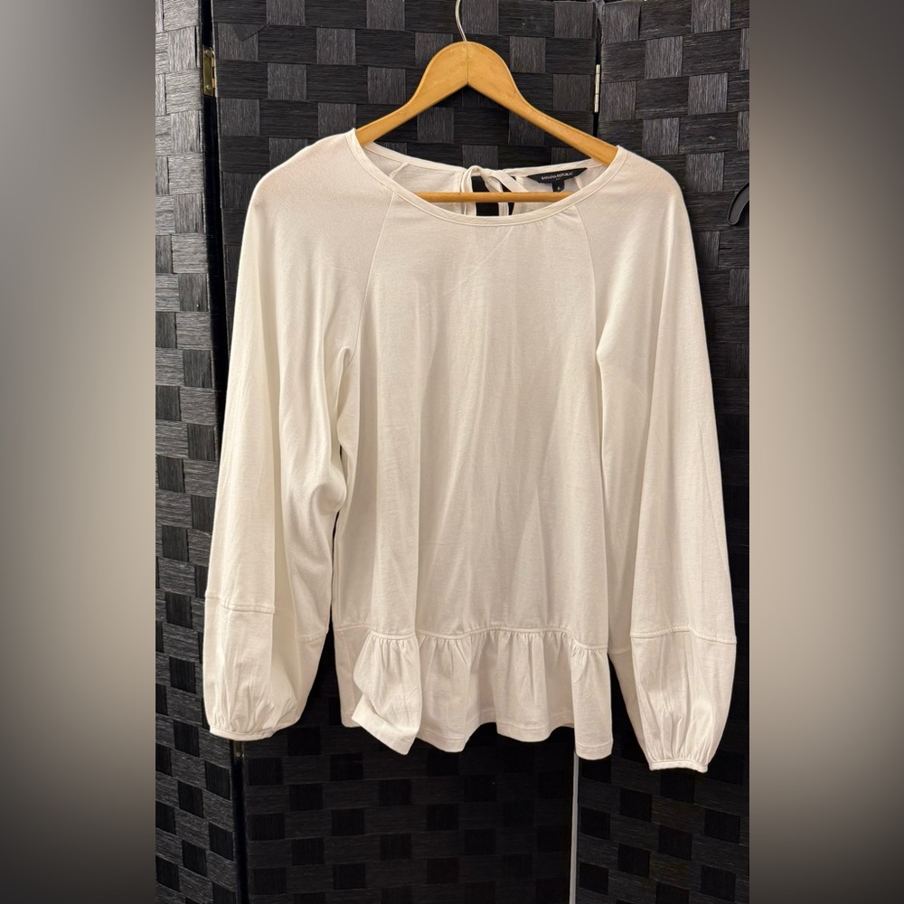 Banana Republic Puff-sleeve top size small